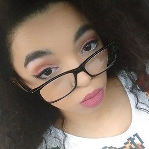 Meet your Posher, Lyndsee